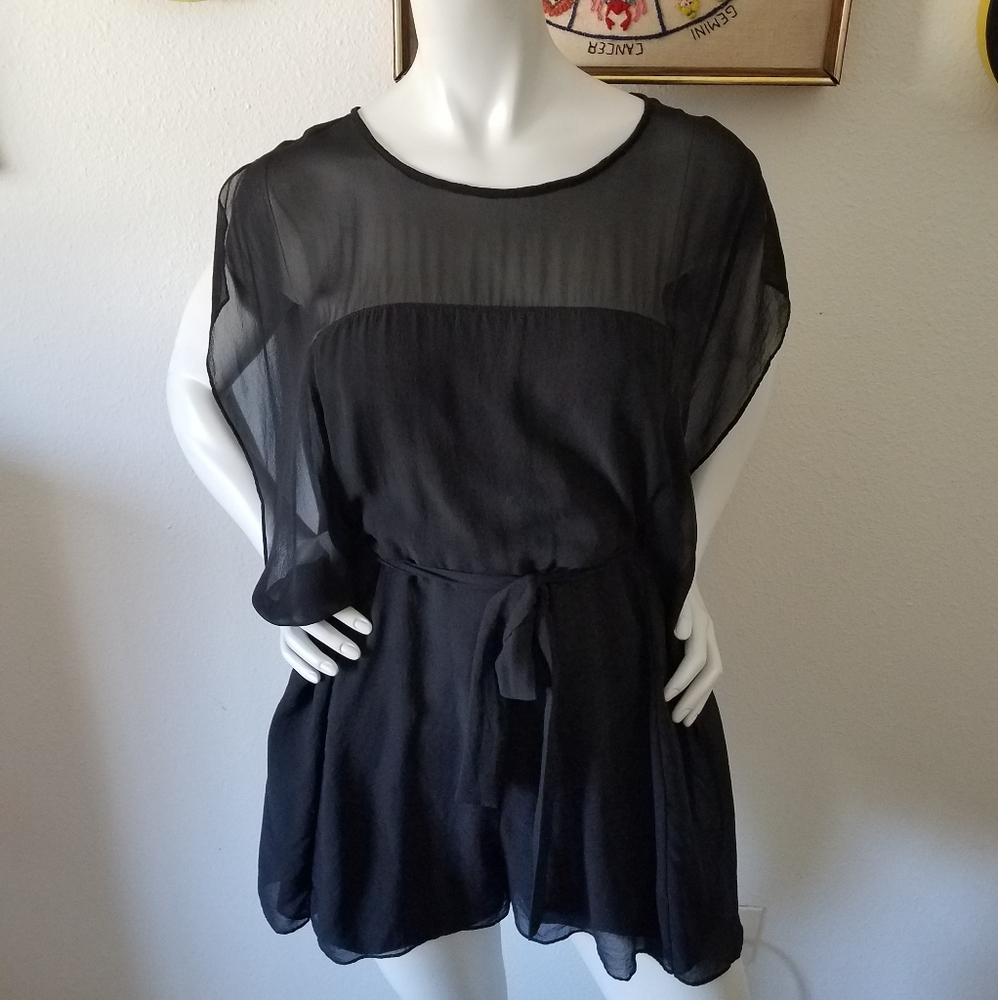 BCBGMaxAzria Black Flowy Romper Sz Xs